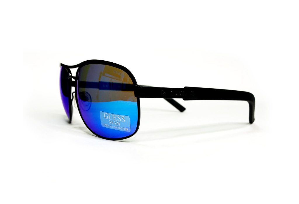 GUESS GU 6800